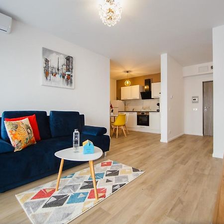 Trio Orange Apartment Oradea Exterior foto