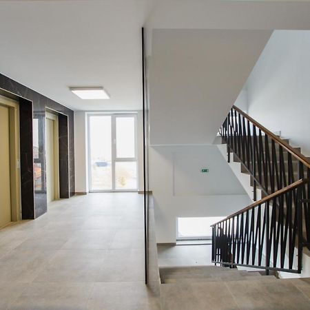 Trio Orange Apartment Oradea Exterior foto