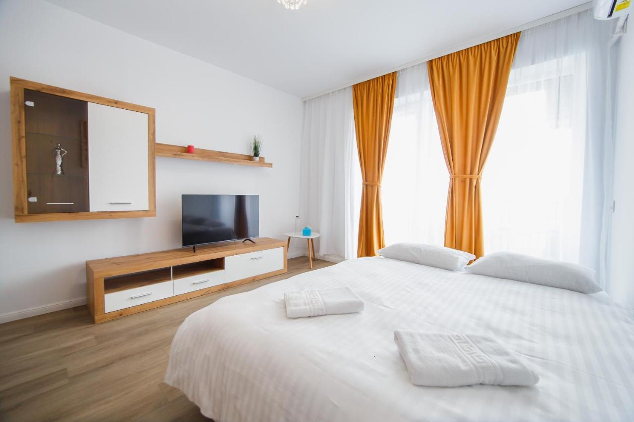 Trio Orange Apartment Oradea Exterior foto
